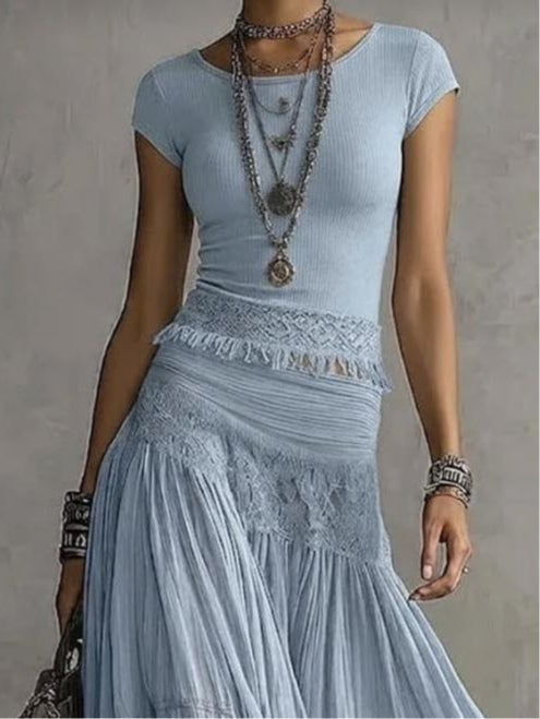 Zenobia | Conjunto de Top de Encaje y Falda Plisada Azul