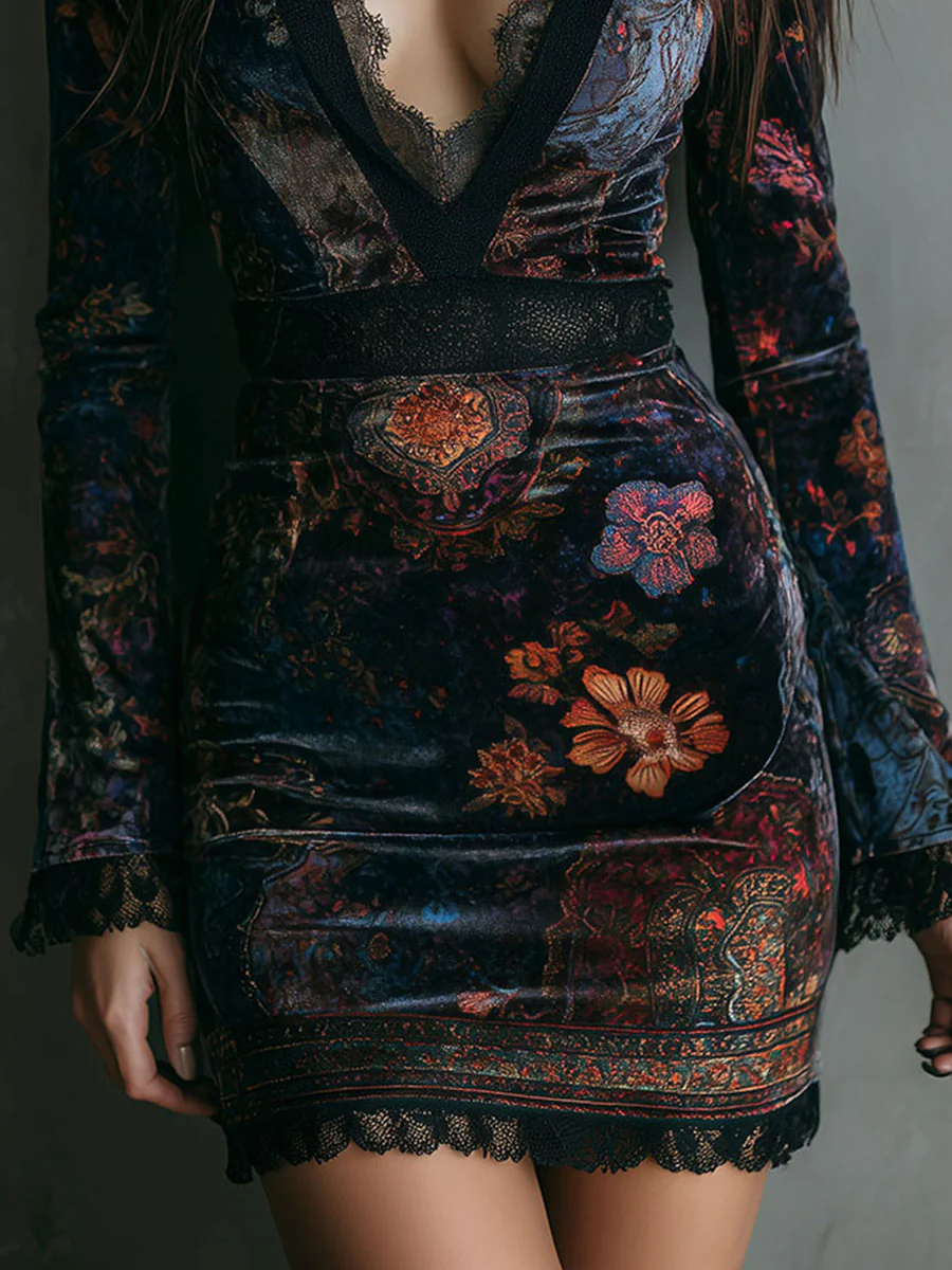 Eduvigis | Minivestido de Terciopelo Floral con Escote en V y Encaje