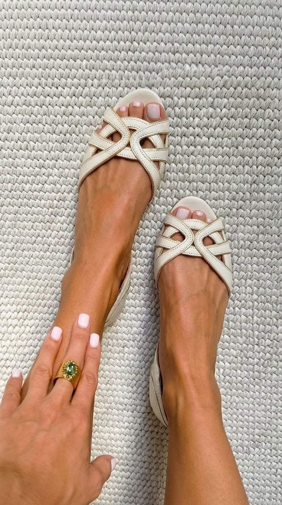 Casandra | Sandalias Doradas Finas
