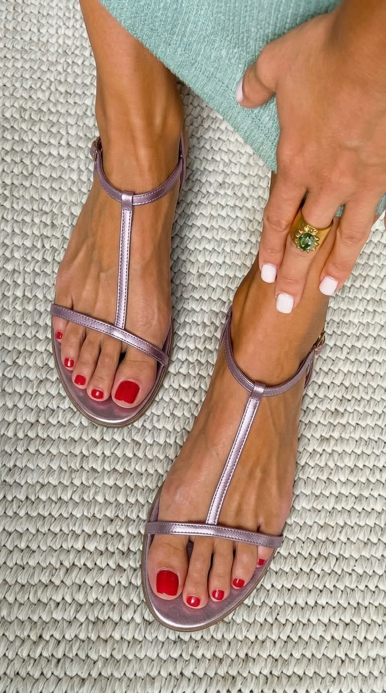 Alina | Sandalias Doradas de Primavera