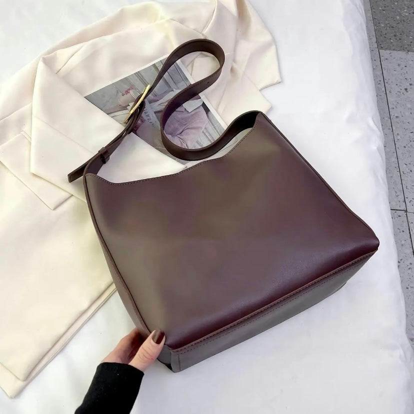 Visitación | Bolso de Piel Elegante