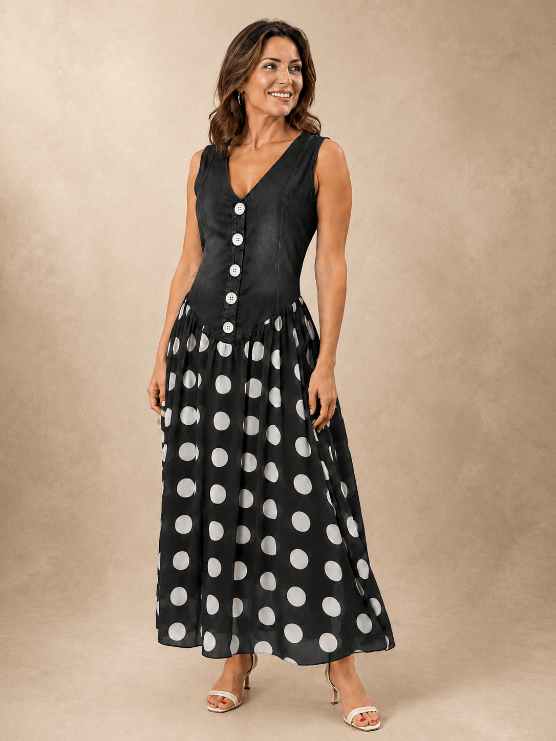 Crisanta | Vestido Midi Vaquero con Falda de Lunares